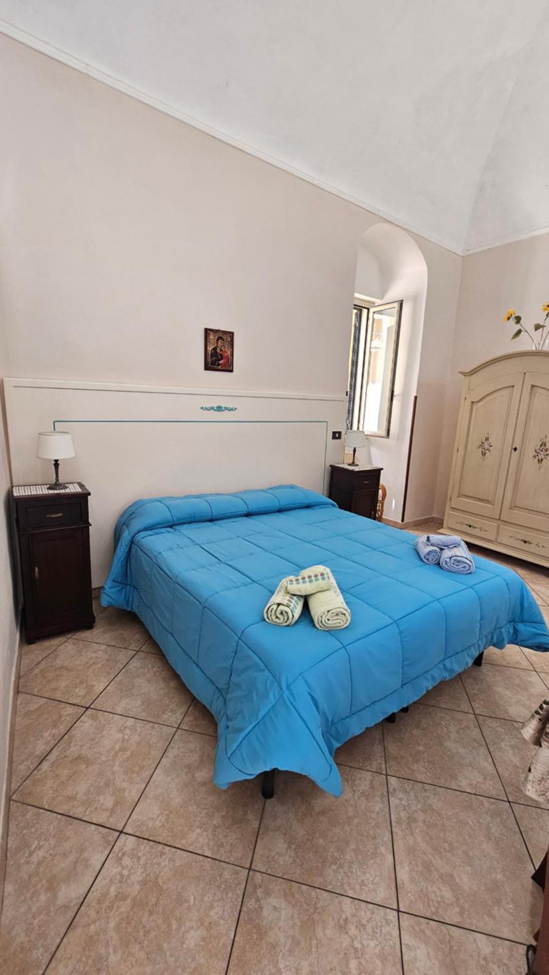 Palazzo Tranfo Al Duomo Accommodation Tropea Esterno foto